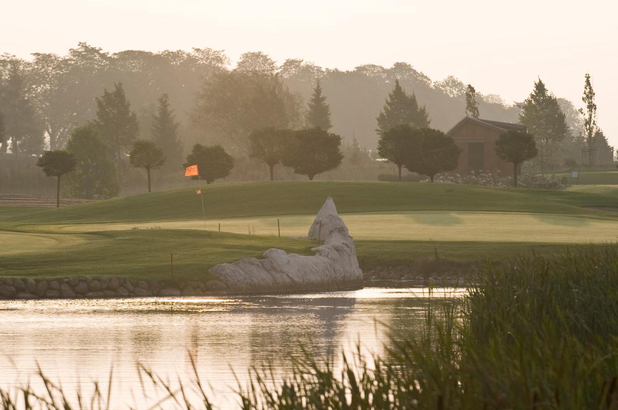 Golfpark Strelasund Süderholz Екстериор снимка